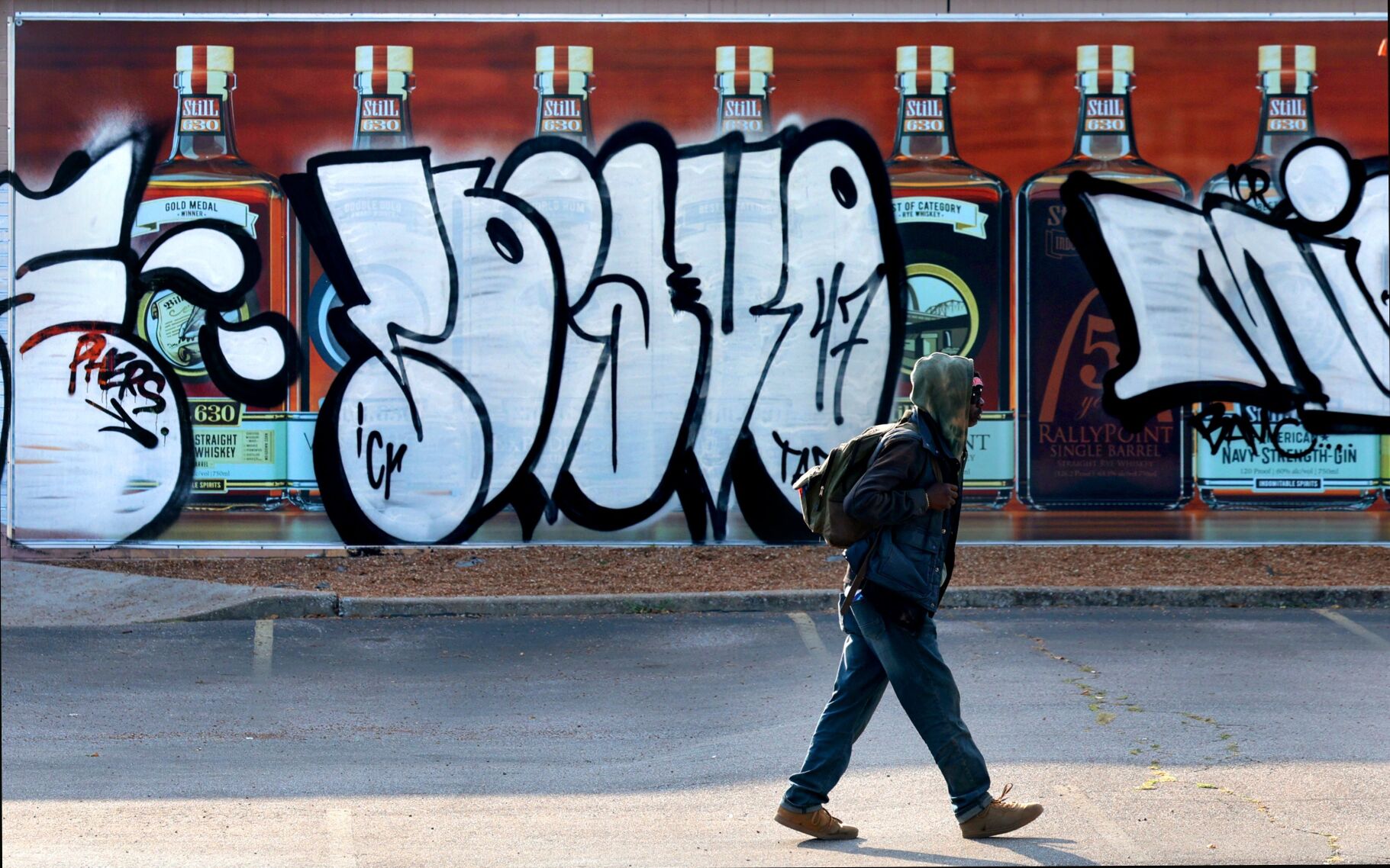 Paint Louis graffiti artists under fire for expanding their canvases